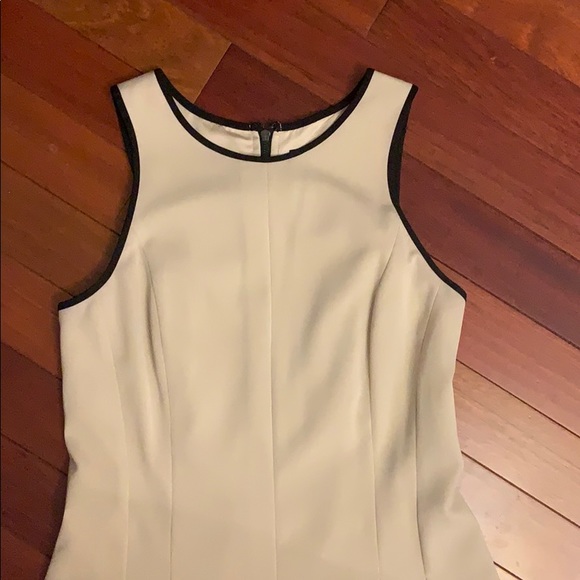 Pleated mini dress - Picture 2 of 3